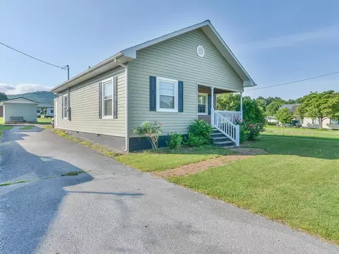 1032 Elm Avenue Erwin Tn 37650, Erwin, TN 37650 photo 2