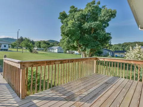 1032 Elm Avenue Erwin Tn 37650, Erwin, TN 37650 photo 27