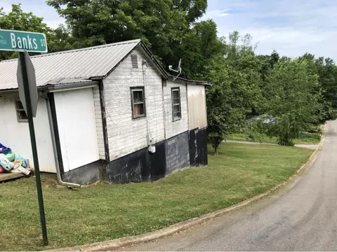 347 Locust Street Greeneville Tn 37745, Greeneville, TN 37745 photo 2