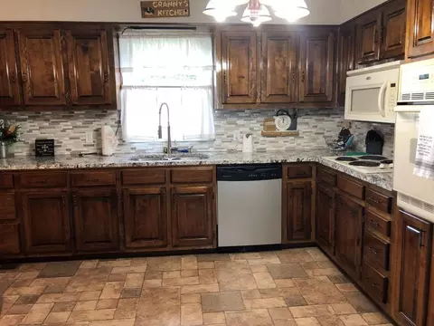 115 Betty Street Hampton Tn 37658, Hampton, TN 37658 photo 10