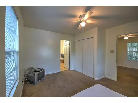 302 E Chestnut Johnson City Tn 37601, Johnson City, TN 37601 photo 22