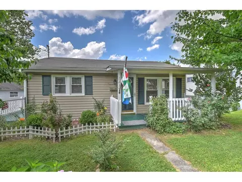2219 Bay Street Bristol Tn 37620, Bristol, TN 37620 photo 1