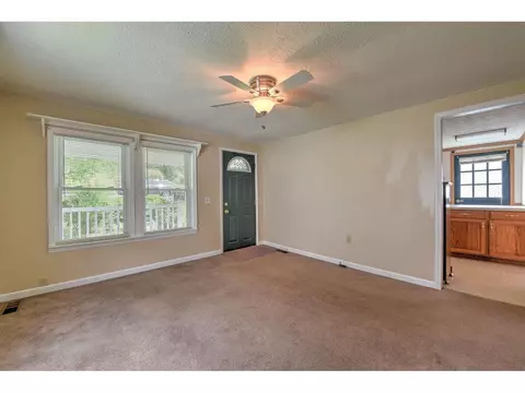 2219 Bay Street Bristol Tn 37620, Bristol, TN 37620 photo 4