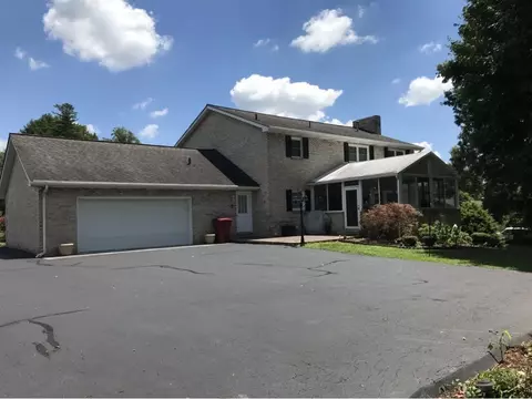 928 Millercrest Johnson City Tn 37604, Johnson City, TN 37604 photo 4