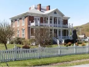 206 Main St The Butler Mansion Hampton Tn 37658, Hampton, TN 37658 photo 2