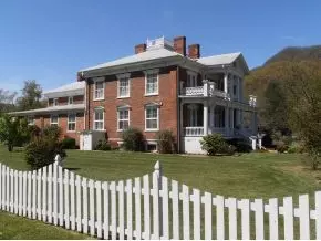 206 Main St The Butler Mansion Hampton Tn 37658, Hampton, TN 37658 photo 6