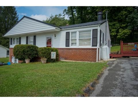 239 Glade St, Wise, VA 24293 photo 1