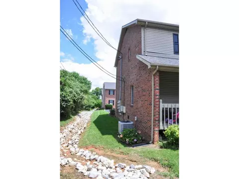 1105 8th 3 Johnson City Tn 37601, Johnson City, TN 37601 photo 29