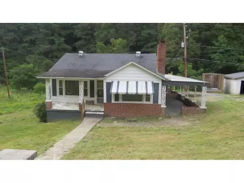 9027 Birchfield Road Pound Va 24279, Pound, VA 24279 photo 2