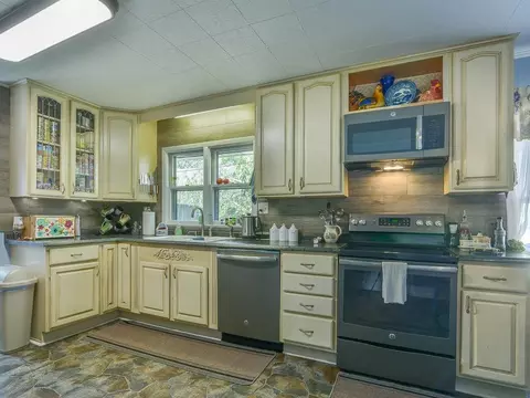 648 Holston Place Erwin Tn 37650, Erwin, TN 37650 photo 22