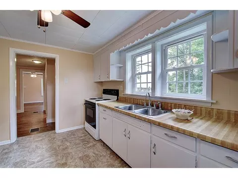 620 Barton Ridge Road Greeneville Tn 37745, Greeneville, TN 37745 photo 10