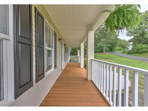 105 Hawk Lane Gray Tn 37615, Gray, TN 37615 photo 3