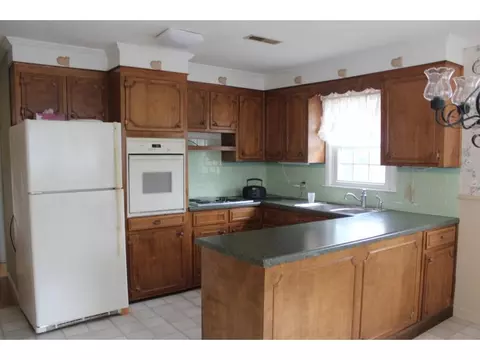 1611 Pineview Drive Bristol Va 24201, Bristol, VA 24201 photo 3
