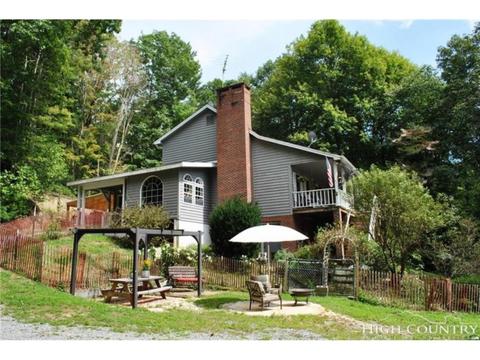 630 Lois Ln Banner Elk Nc 28604 Mls 412015 Movoto Com