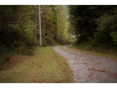 325 Piney Grove Road Hampton Tn 37658, Hampton, TN 37658 photo 3