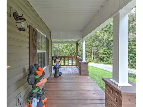 394 Browns Branch Road Hampton Tn 37658, Hampton, TN 37658 photo 7