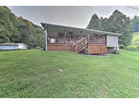 394 Browns Branch Road Hampton Tn 37658, Hampton, TN 37658 photo 34