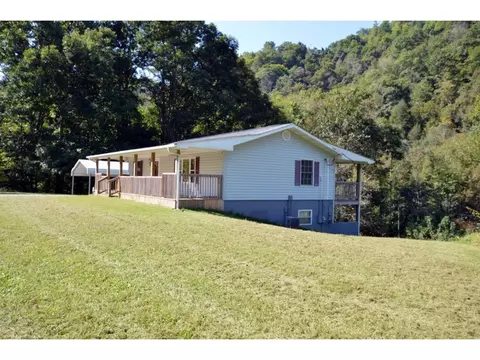 5700 Highway 19 Hampton Tn 37658, Hampton, TN 37658 photo 18