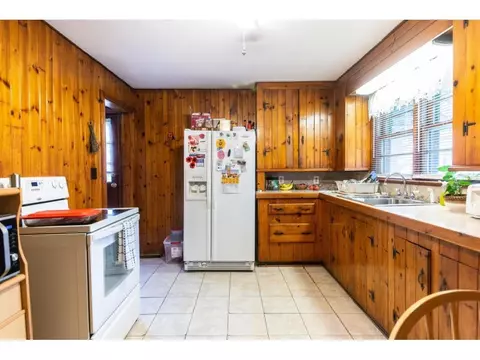 1112 Fairmount Bristol Va 24201, Bristol, VA 24201 photo 3