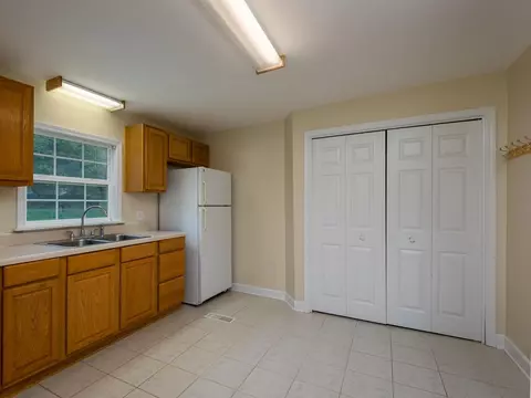 22358 Apache Lane Bristol Va 24202, Bristol, VA 24202 photo 12