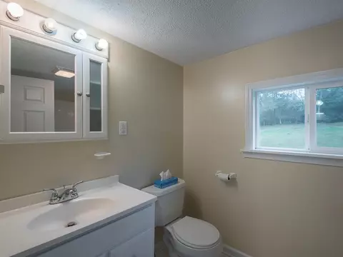 22358 Apache Lane Bristol Va 24202, Bristol, VA 24202 photo 18