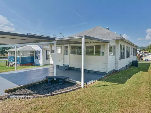 220 Alabama Avenue Erwin Tn 37650, Erwin, TN 37650 photo 8