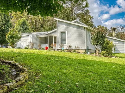 229 Edgefield Road Bristol Tn 37620, Bristol, TN 37620 photo 2