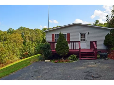 531 Piney Grove Road Hampton Tn 37658, Hampton, TN 37658 photo 2