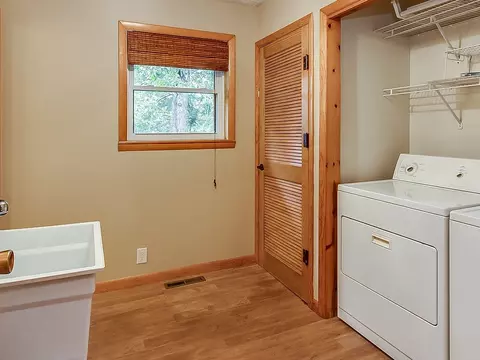301 Hickory Hill Erwin Tn 37650, Erwin, TN 37650 photo 14
