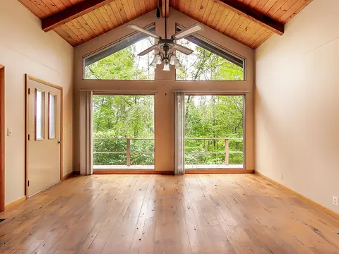 301 Hickory Hill Erwin Tn 37650, Erwin, TN 37650 photo 4