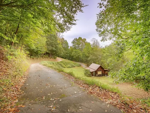301 Hickory Hill Erwin Tn 37650, Erwin, TN 37650 photo 33
