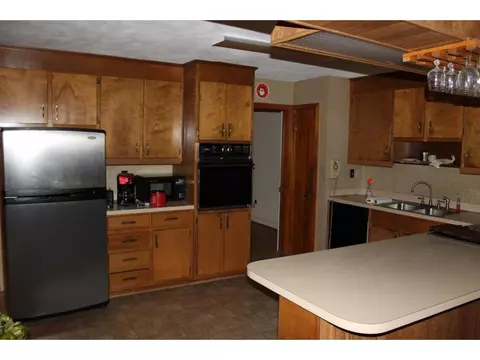 211 Forest Drive Bristol Tn 37620, Bristol, TN 37620 photo 7