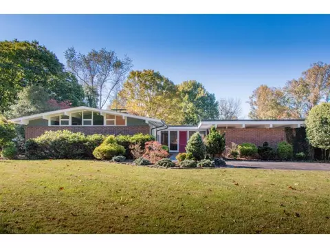 213 Maple Tree Drive Bristol Tn 37620, Bristol, TN 37620 photo 1