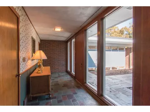 213 Maple Tree Drive Bristol Tn 37620, Bristol, TN 37620 photo 2