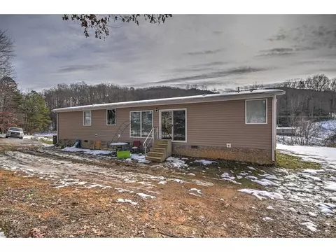 2603 Gap Creek Road Hampton Tn 37658, Hampton, TN 37658 photo 32
