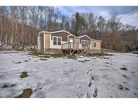 2603 Gap Creek Road Hampton Tn 37658, Hampton, TN 37658 photo 2