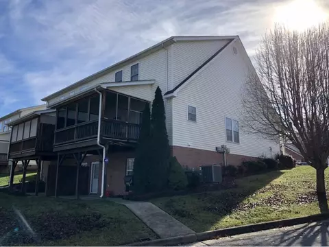 2 Iris Lane 2 Bristol Va 24201, Bristol, VA 24201 photo 3
