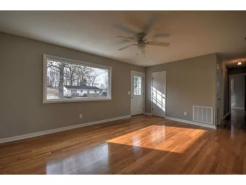 141 Circle Drive Gray Tn 37615, Gray, TN 37615 photo 6