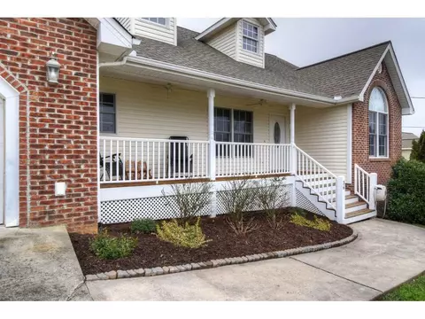 36 Bend Court Gray Tn 37615, Gray, TN 37615 photo 2
