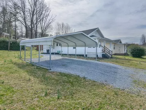 726 Maple Avenue Erwin Tn 37650, Erwin, TN 37650 photo 2