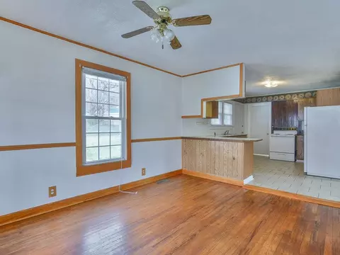 726 Maple Avenue Erwin Tn 37650, Erwin, TN 37650 photo 10