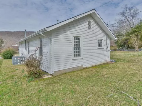 726 Maple Avenue Erwin Tn 37650, Erwin, TN 37650 photo 31