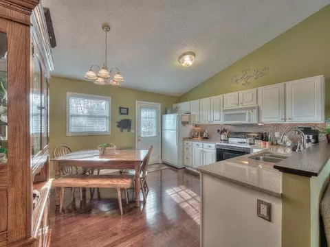 233 Ridgeview Drive Gray Tn 37615, Gray, TN 37615 photo 8