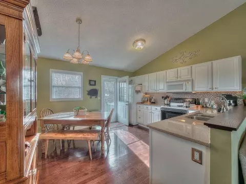 233 Ridgeview Drive Gray Tn 37615, Gray, TN 37615 photo 6