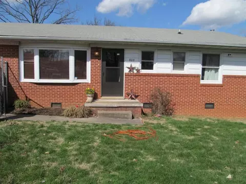 809 B Street Elizabethton Tn 37643, Elizabethton, TN 37643 photo 1