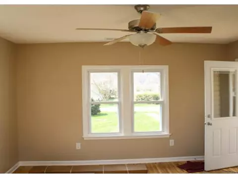 1104 Cross Drive Erwin Tn 37650, Erwin, TN 37650 photo 3