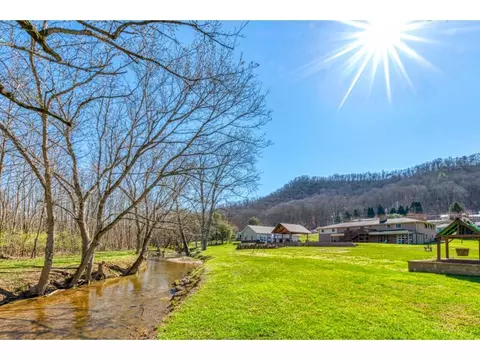 116 Cedarbrook Circle Bristol Tn 37620, Bristol, TN 37620 photo 2