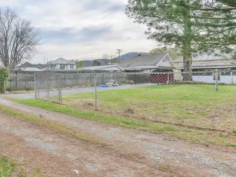 407 Main Avenue Erwin Tn 37650, Erwin, TN 37650 photo 31