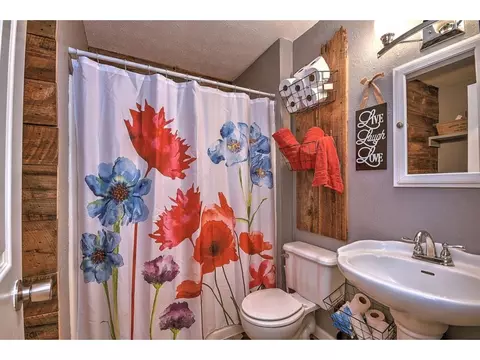 212 Mountain View Hampton Tn 37658, Hampton, TN 37658 photo 16