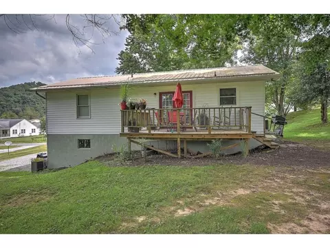212 Mountain View Hampton Tn 37658, Hampton, TN 37658 photo 32